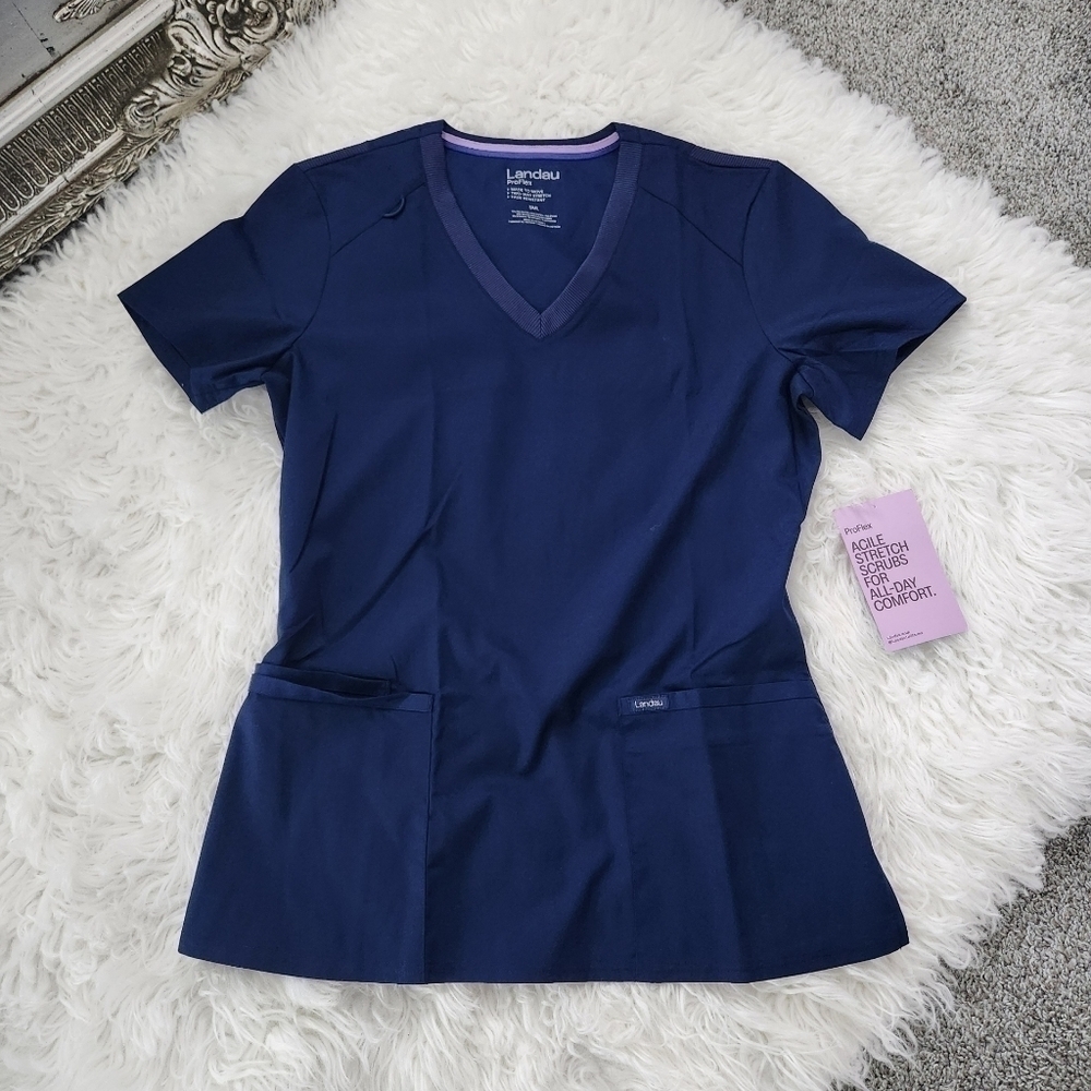Landau ProFlex 2-Pocket V-Neck Scrub Top. Size Small. New.